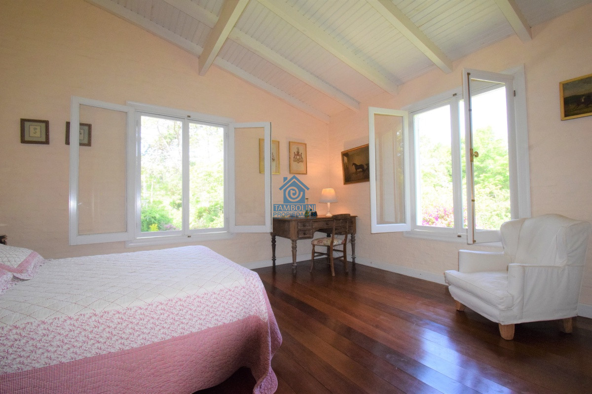 Casa ID.491 - Excelente Casa de 4 Dormitorios en Playa Brava, Punta del Este
