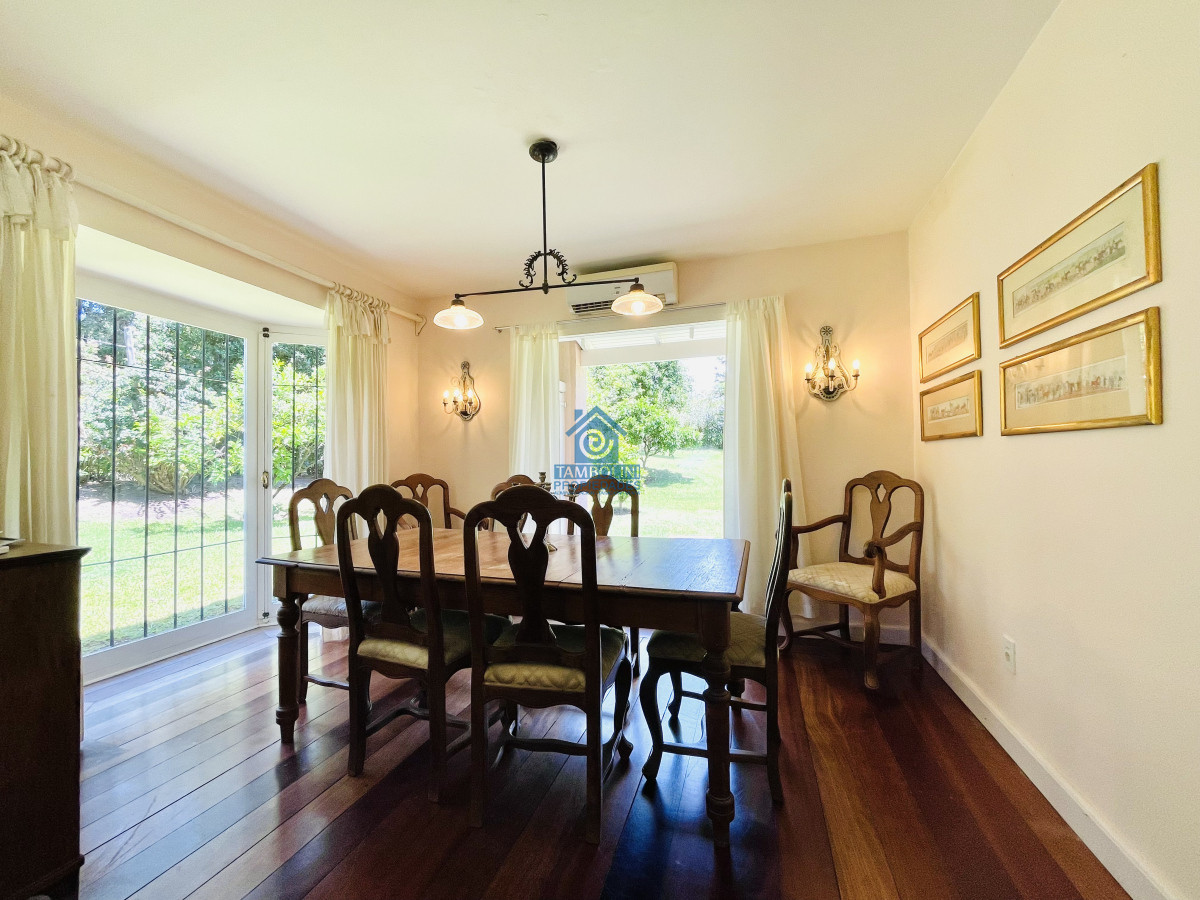 Casa ID.491 - Excelente Casa de 4 Dormitorios en Playa Brava, Punta del Este