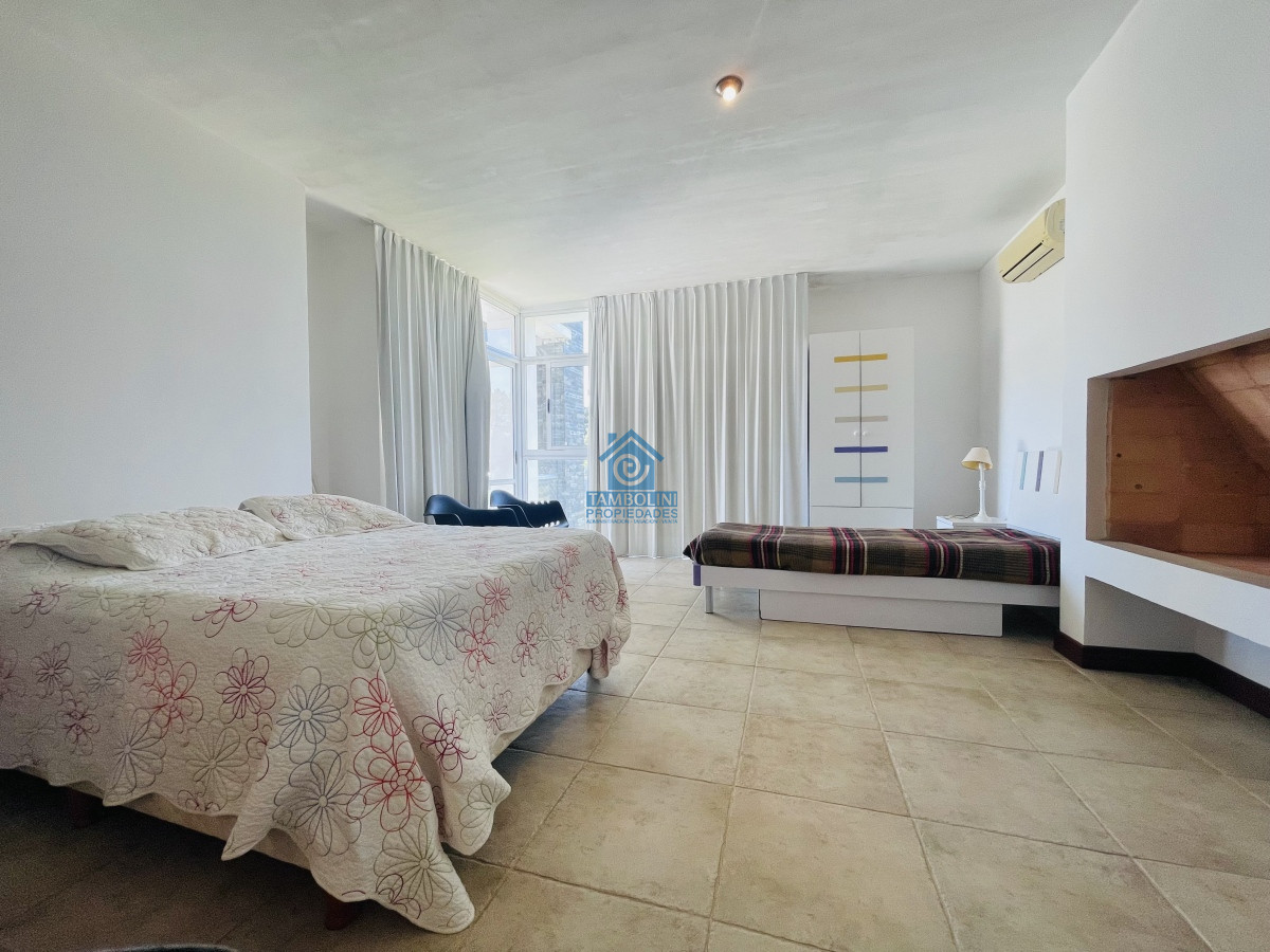 Casa ID.490 - Muy Buena Casa de 5 Dormitorios y Piscina en Rincón del Indio, a Pocos Metros del Mar
