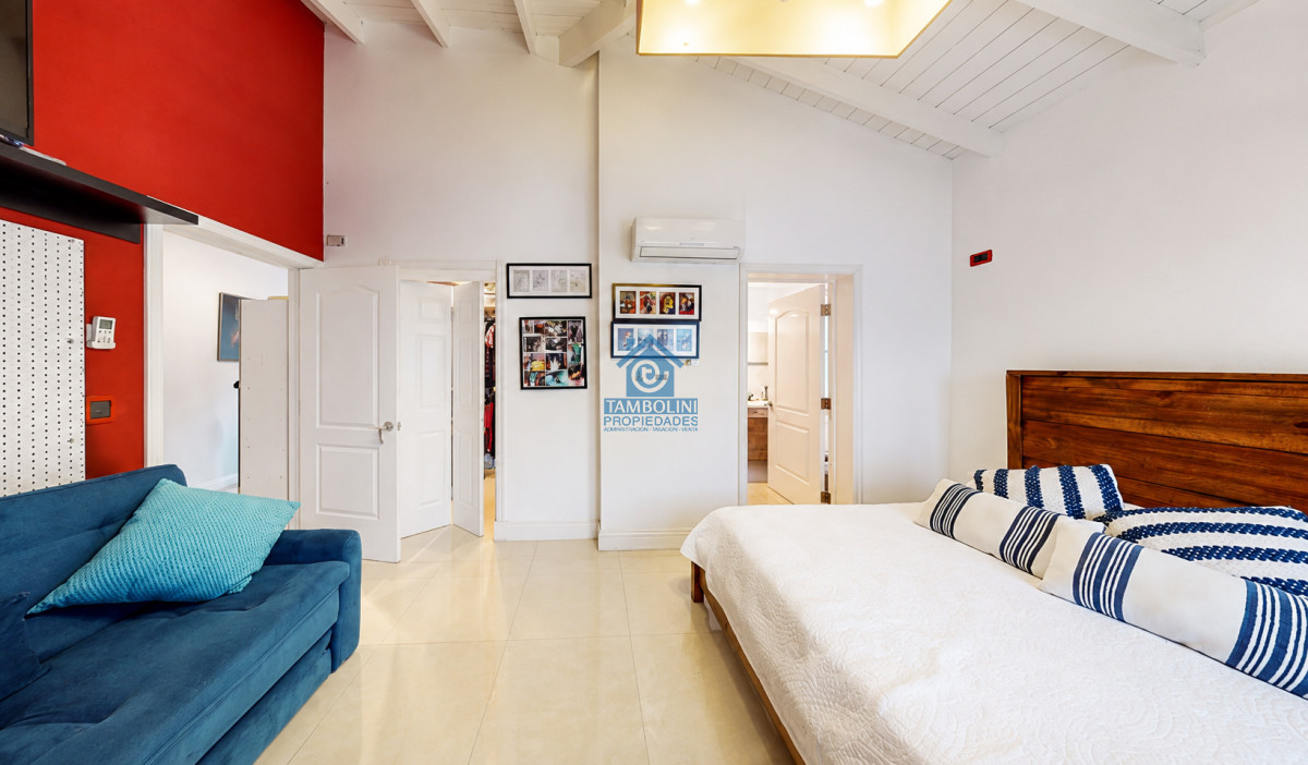Casa ID.345 - Excelente Casa de 5 Dormitorios en Barrio Privado La Arbolada, Punta del Este