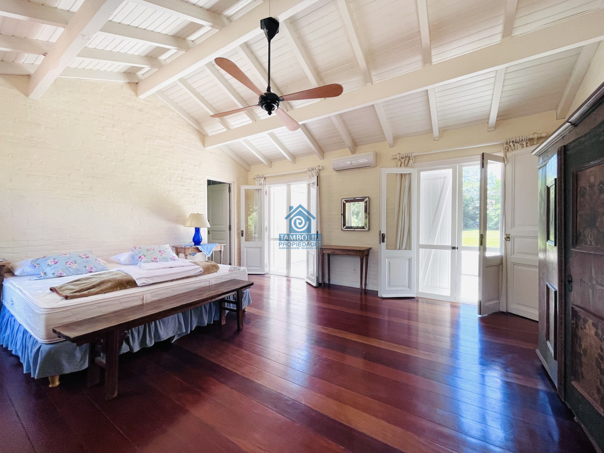 Casa ID.491 - Excelente Casa de 4 Dormitorios en Playa Brava, Punta del Este