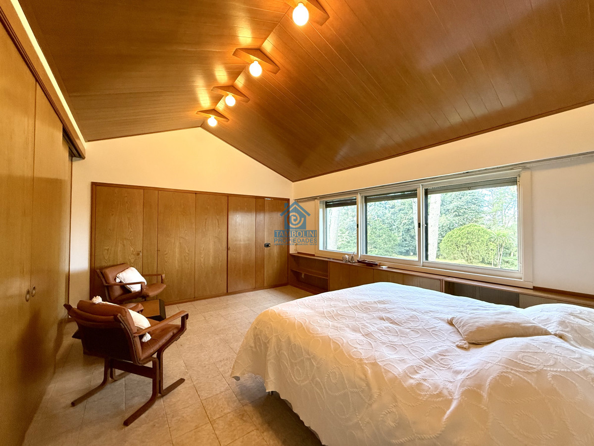 Casa ID.940 - Casa en alquiler de temporada con 4 suites más dependencia en 4500 m2 piscina y parrillero 