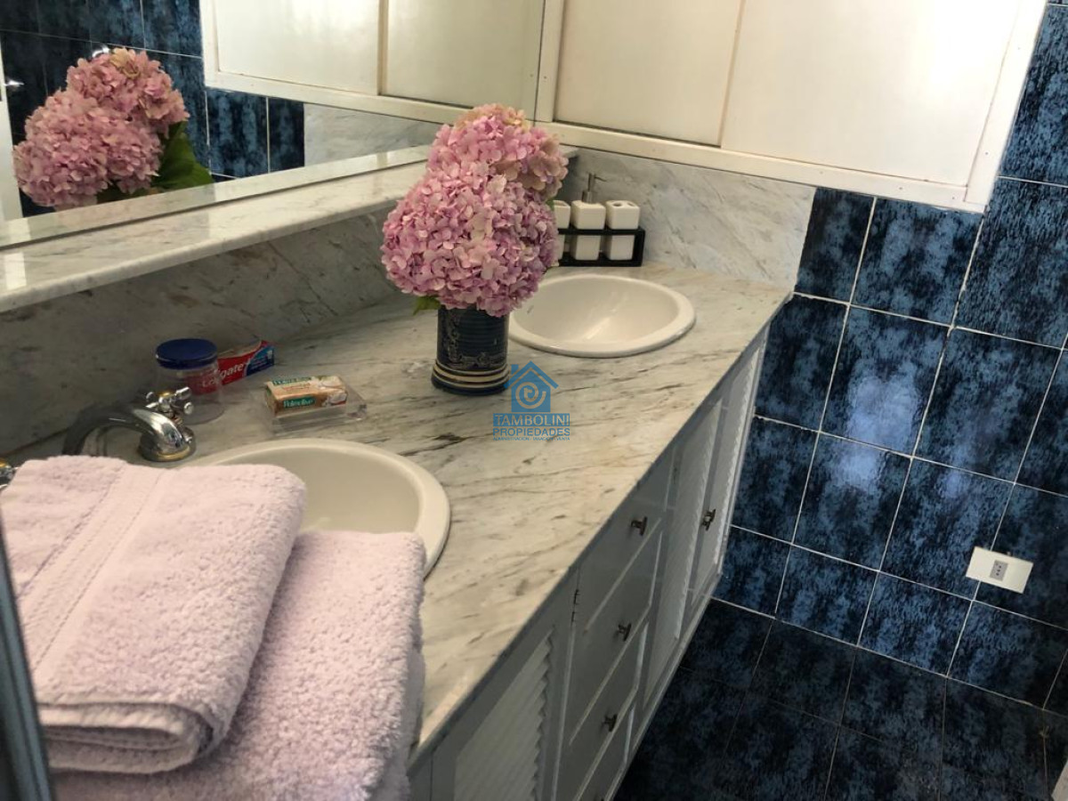 Casa ID.477 - Excelente Casa de 7 Dormitorios, Piscina, Barbacoa y Dependencia en Punta del Este