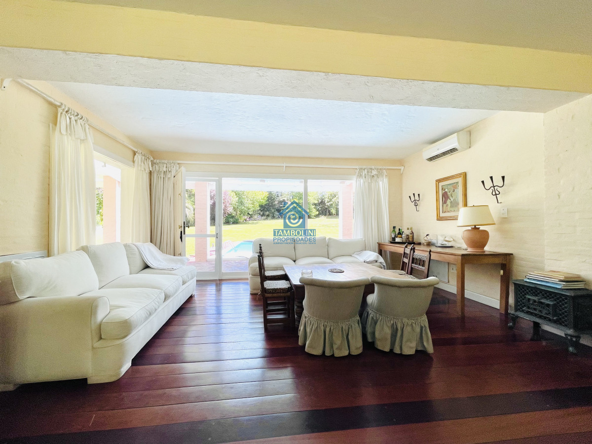 Casa ID.491 - Excelente Casa de 4 Dormitorios en Playa Brava, Punta del Este