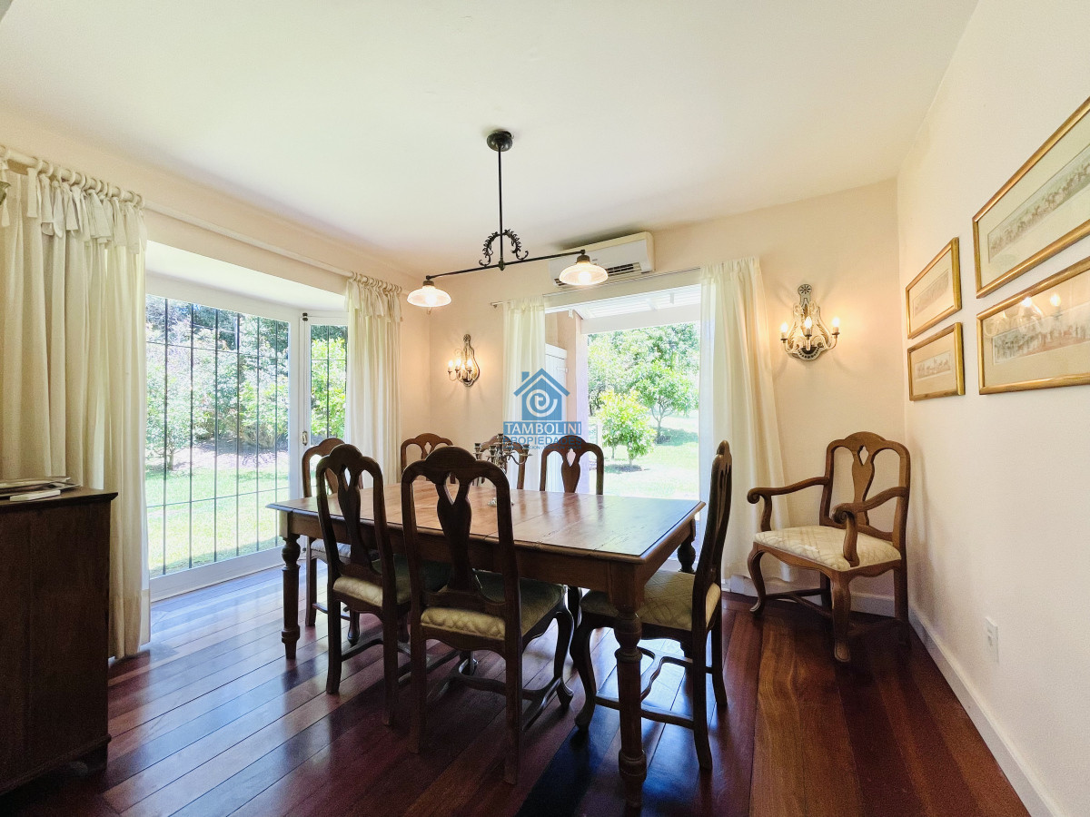 Casa ID.491 - Excelente Casa de 4 Dormitorios en Playa Brava, Punta del Este