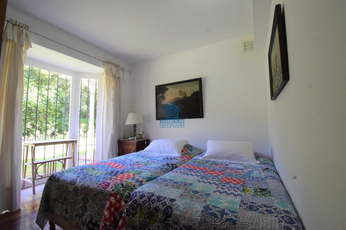 Casa ID.491 - Excelente Casa de 4 Dormitorios en Playa Brava, Punta del Este