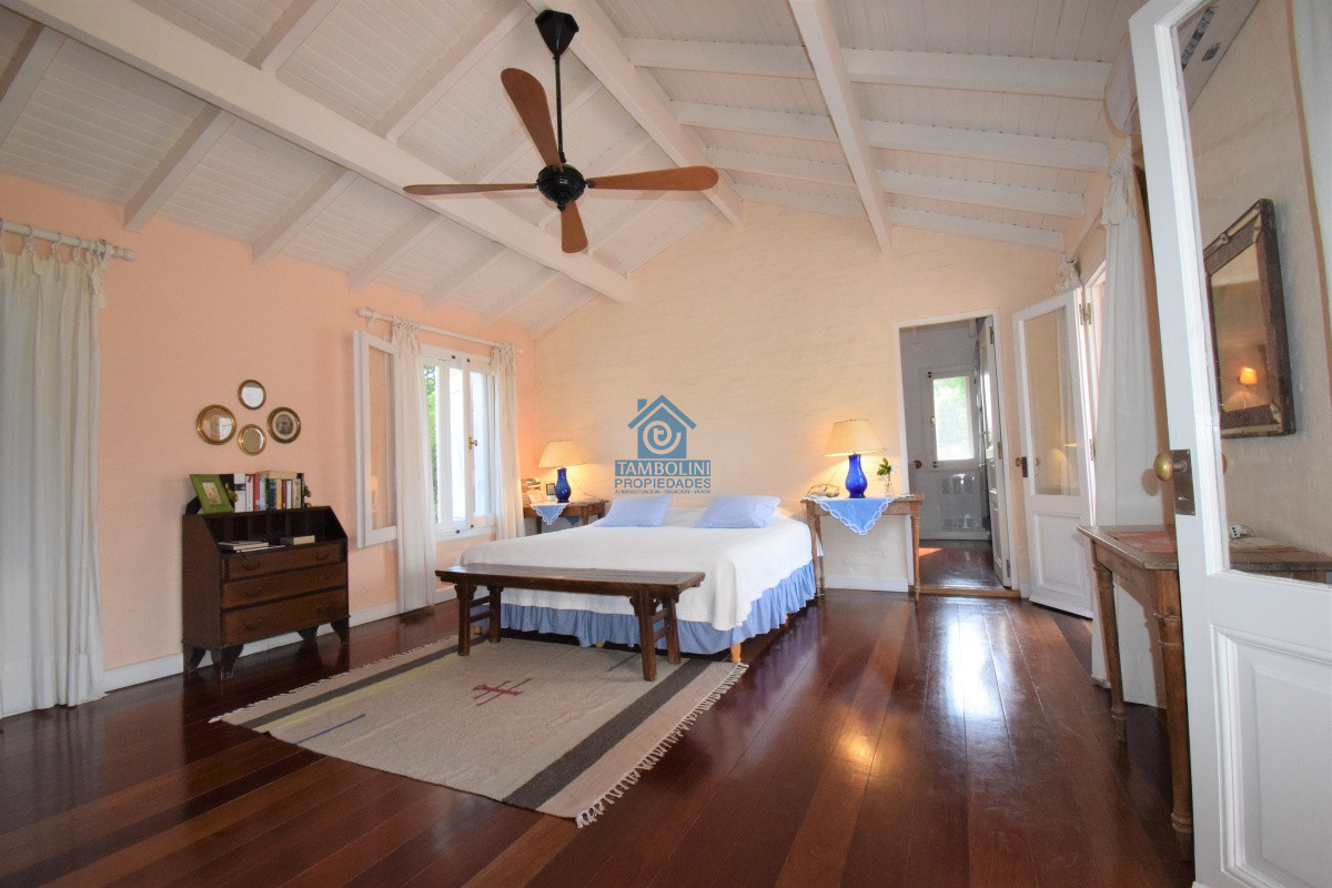 Casa ID.491 - Excelente Casa de 4 Dormitorios en Playa Brava, Punta del Este