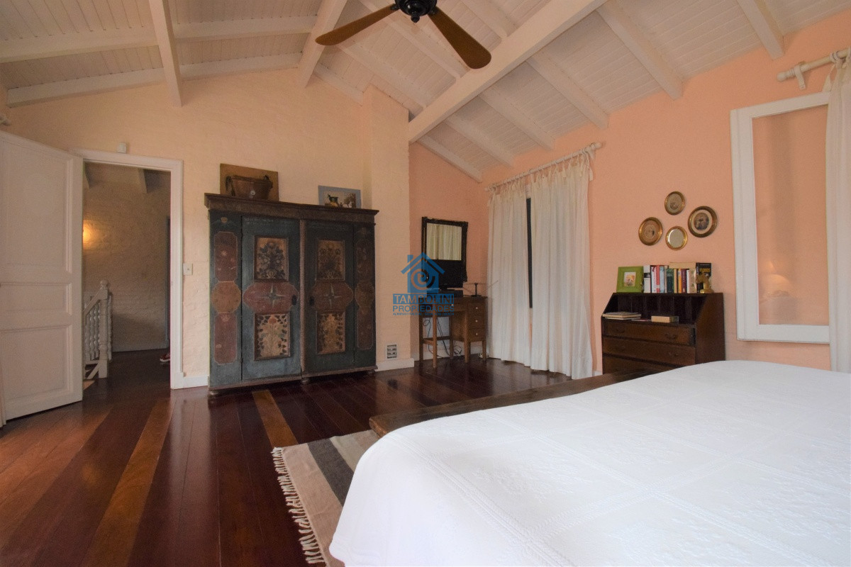Casa ID.491 - Excelente Casa de 4 Dormitorios en Playa Brava, Punta del Este