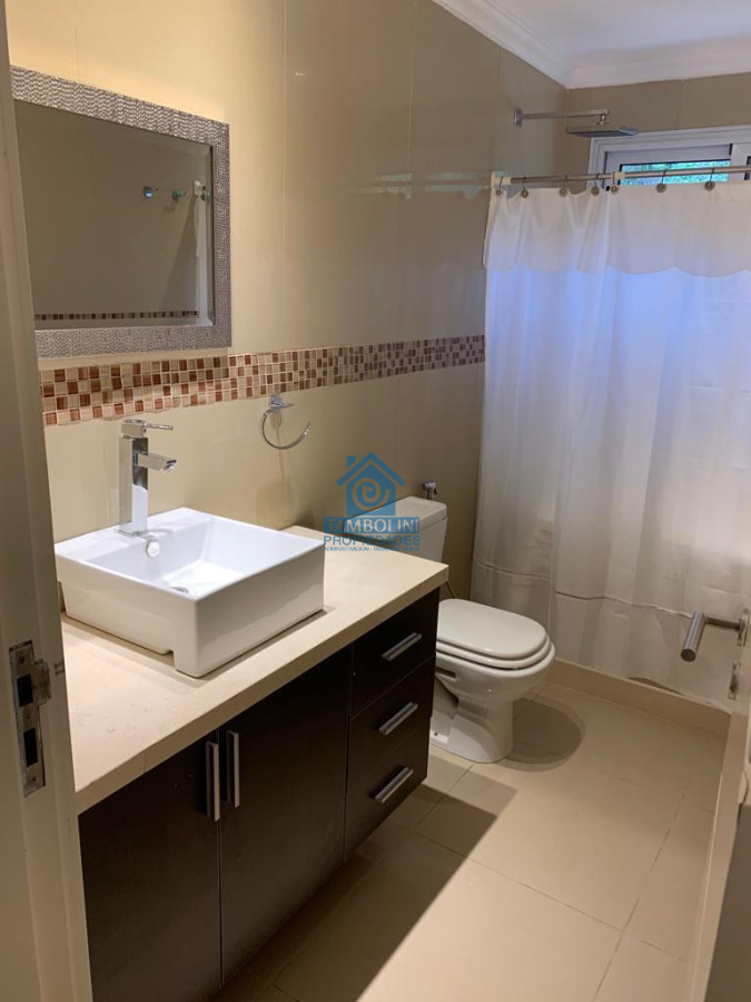 Casa ID.296 - Moderna Casa de 4 Dormitorios en el Golf - Punta del Este