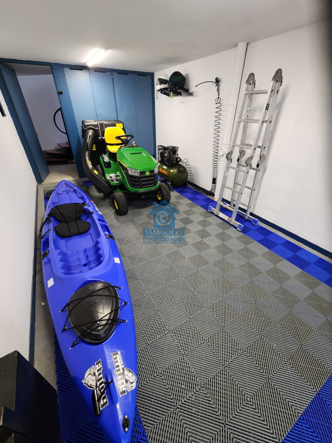 Casa ID.940 - Casa en alquiler de temporada con 4 suites más dependencia en 4500 m2 piscina y parrillero 