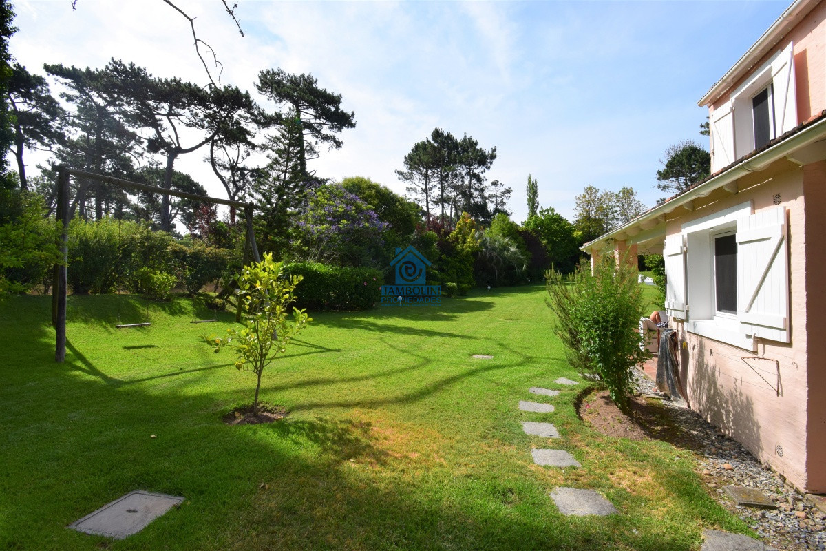 Casa ID.491 - Excelente Casa de 4 Dormitorios en Playa Brava, Punta del Este