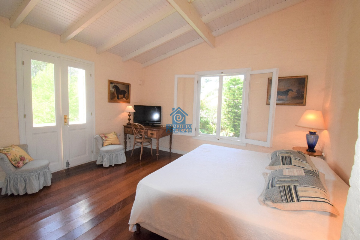 Casa ID.491 - Excelente Casa de 4 Dormitorios en Playa Brava, Punta del Este