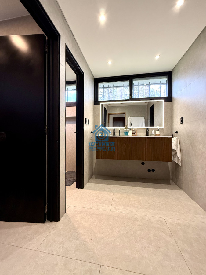 Casa ID.940 - Casa en alquiler de temporada con 4 suites más dependencia en 4500 m2 piscina y parrillero 