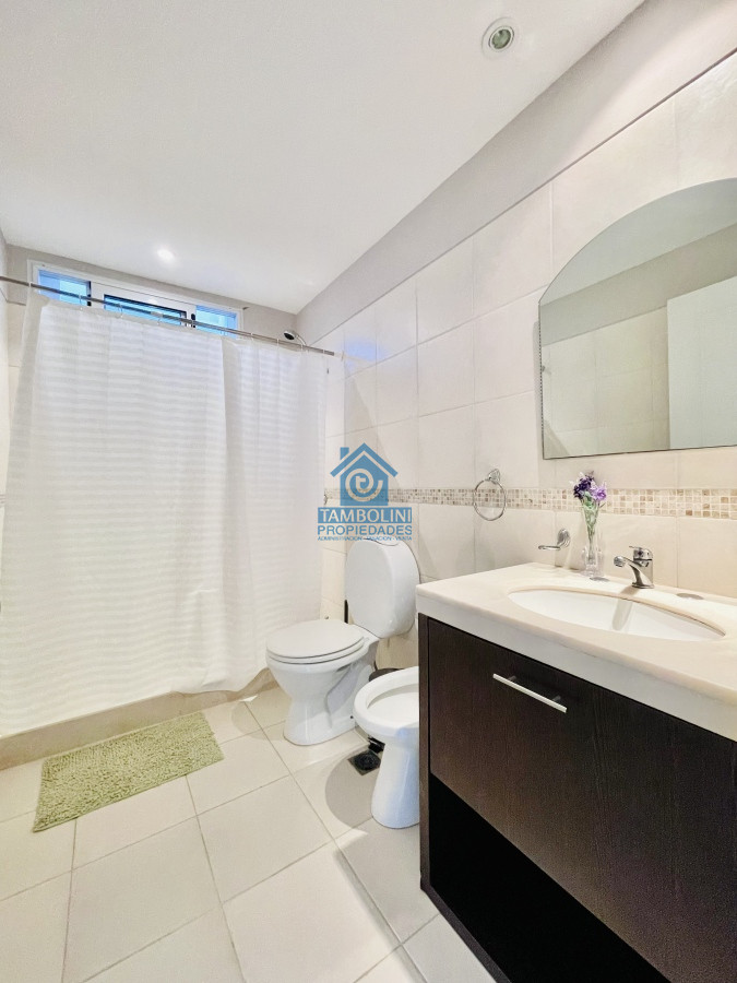 Casa ID.287 - Excelente Casa de 4 Dormitorios, Piscina Climatizada y Barbacoa en Pinares, Punta del Este
