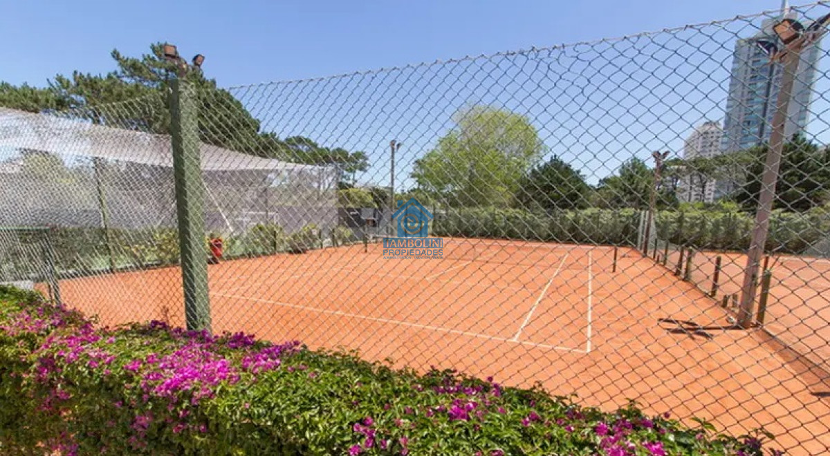 Apartamento ID.1193 - Excelente Apartamento de 2 Dormitorios en Ocean Drive, Punta del Este