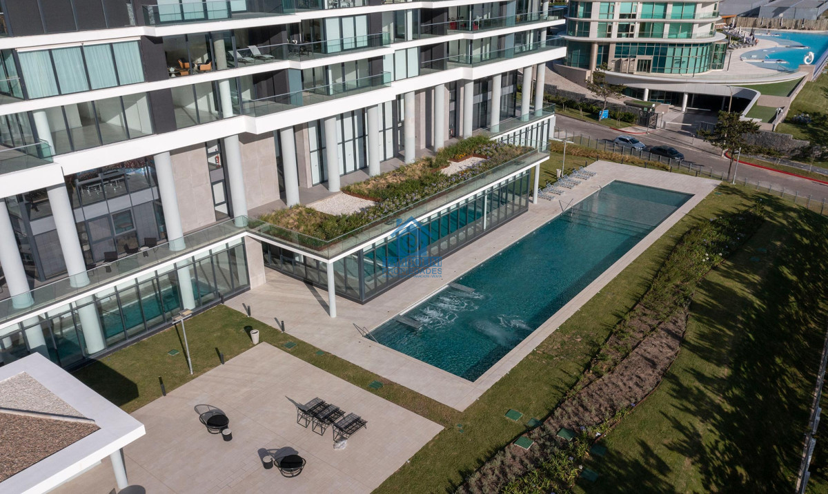 Apartamento ID.273 - Alquiler temporario de fabuloso departamento de dos dormitorios en Torre Venetian sobre Playa Mansa