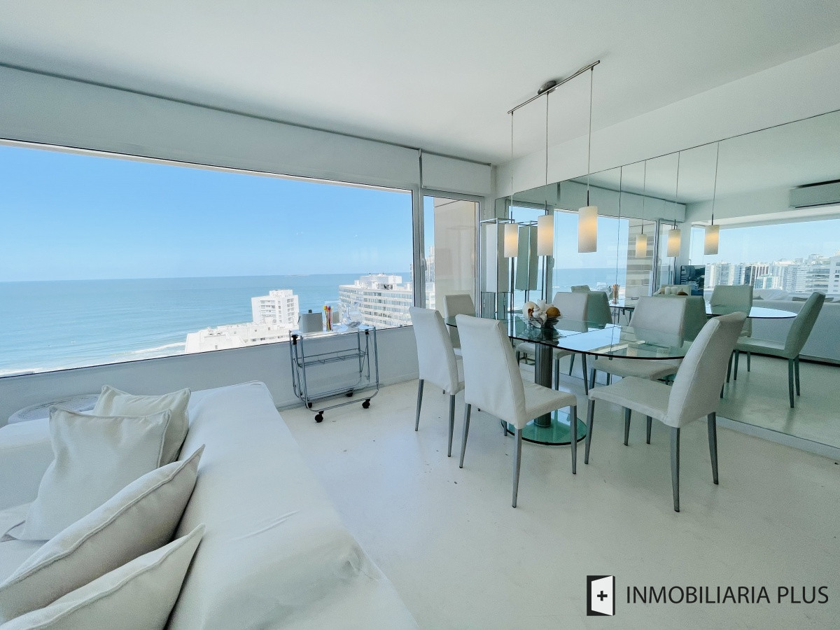 Apartamento ID.1000 - Alquiler departamento piso alto de 3 dormitorios en la Península de Punta del Este