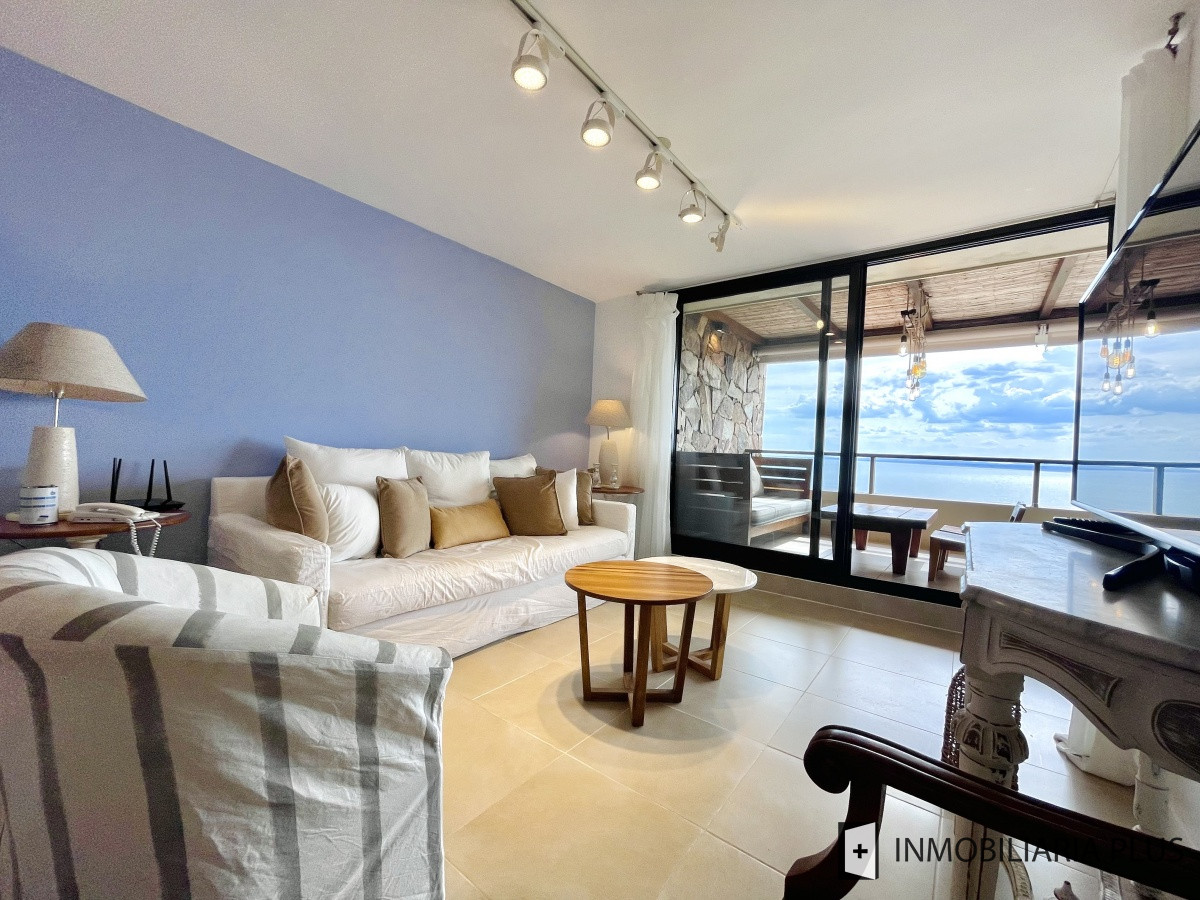 Apartamento ID.1016 - Venta de apartamento en Punta Ballena con 2 dormitorios Piscinas Barbacoa Club House Parrillero y más