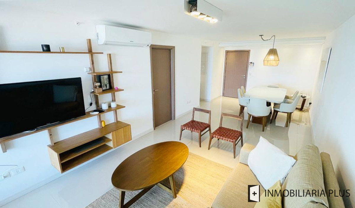 Apartamento ID.988 - Alquiler de Apto con 3 Dormitorios Parrillero Piscina Gimnasio Playroom y másen playa Brava Punta del Este