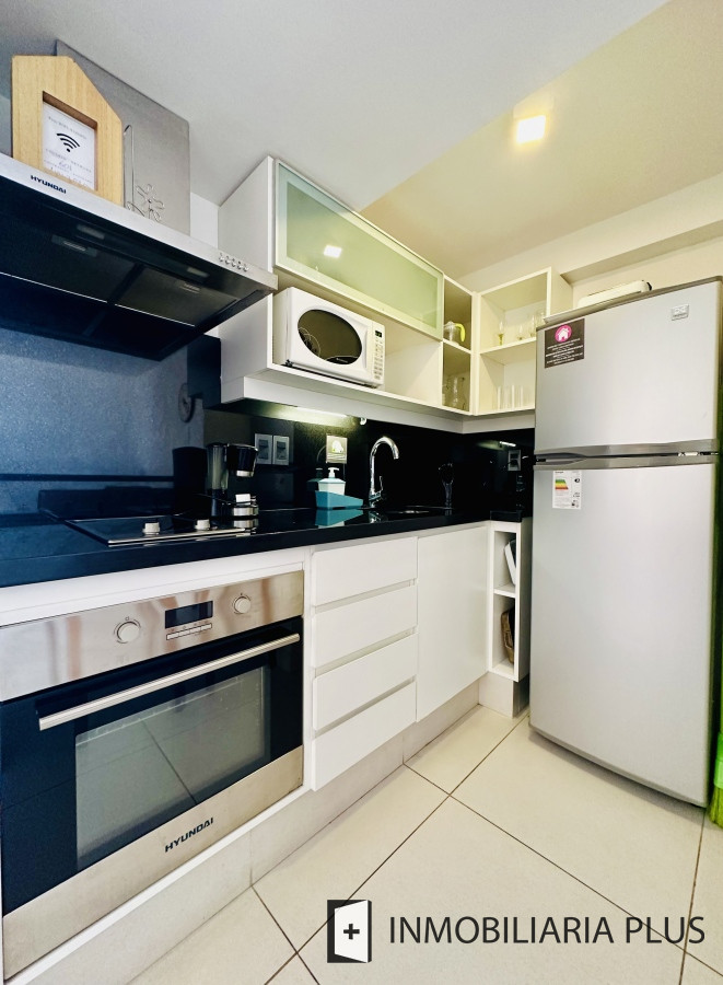 Apartamento ID.647 - Venta de Moderno Monoambiente con Vista al Mar en Venta, Península de Punta del Este C998