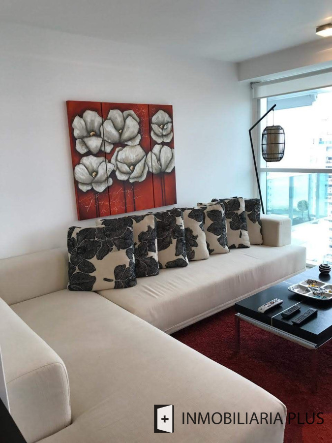 Apartamento ID.470 - Venta de Apartamento de 3 Dormitorios con Vista al Mar, Playa Mansa, Punta del Este C922