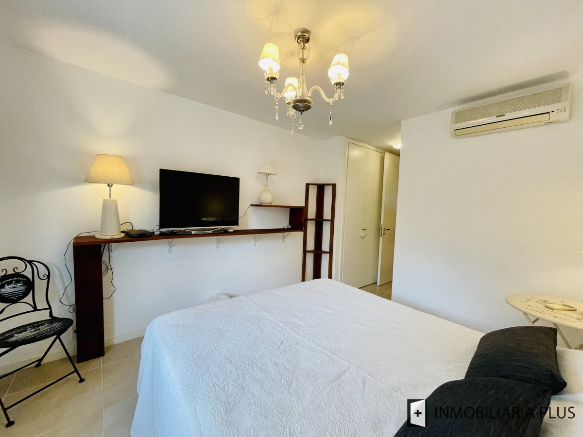 Apartamento ID.1016 - Venta de apartamento en Punta Ballena con 2 dormitorios Piscinas Barbacoa Club House Parrillero y más