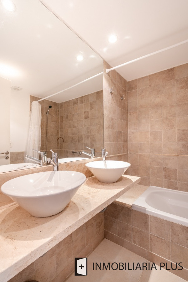 Apartamento ID.1053 - Venta de apartamento de 100 m2 frente al mar con vistas panorámicas en Punta Ballena