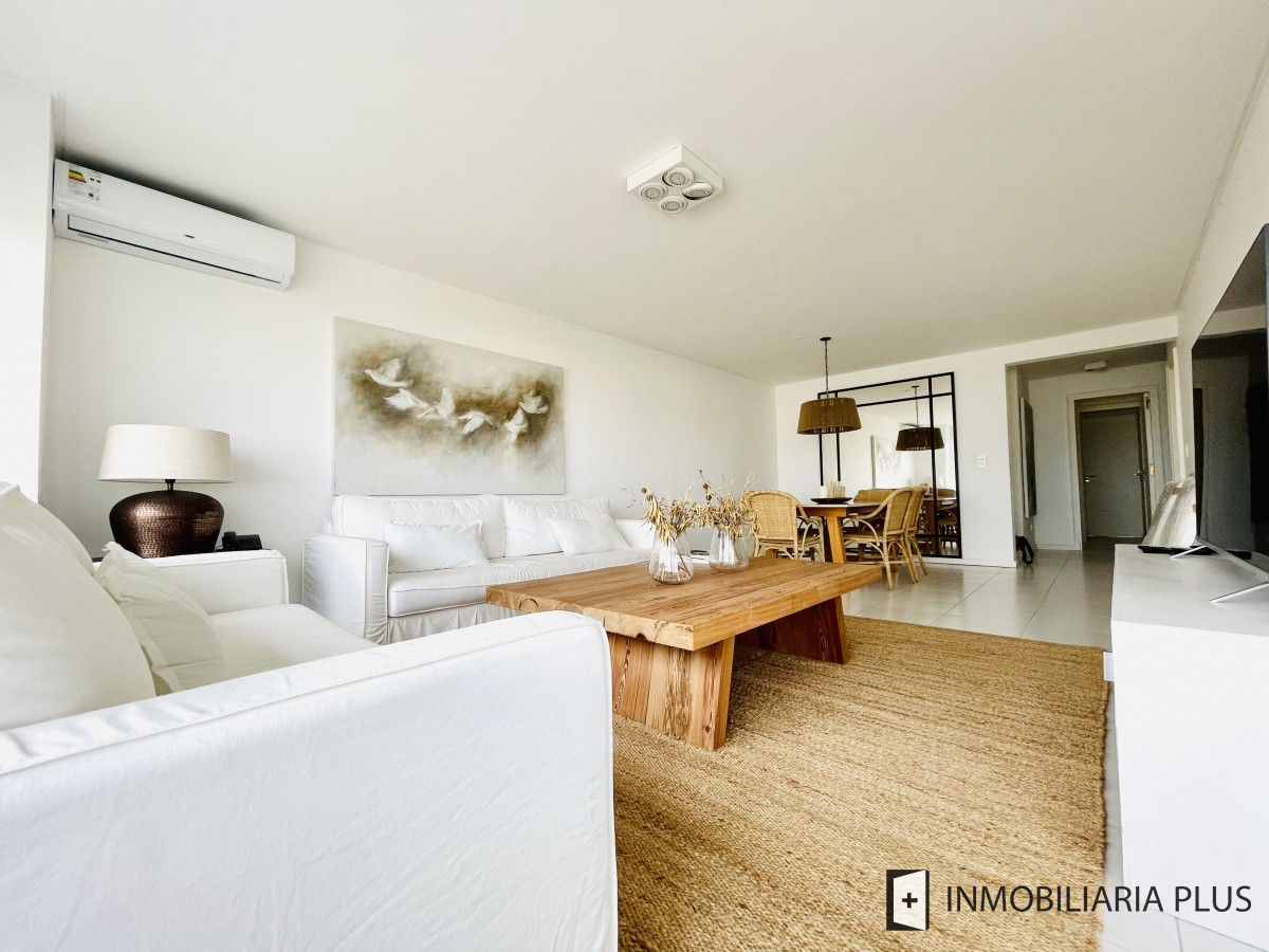 Apartamento ID.729 - Alquiler temporario de penthouse de tres dormitorios en Playa Montoya, La Barra C729B