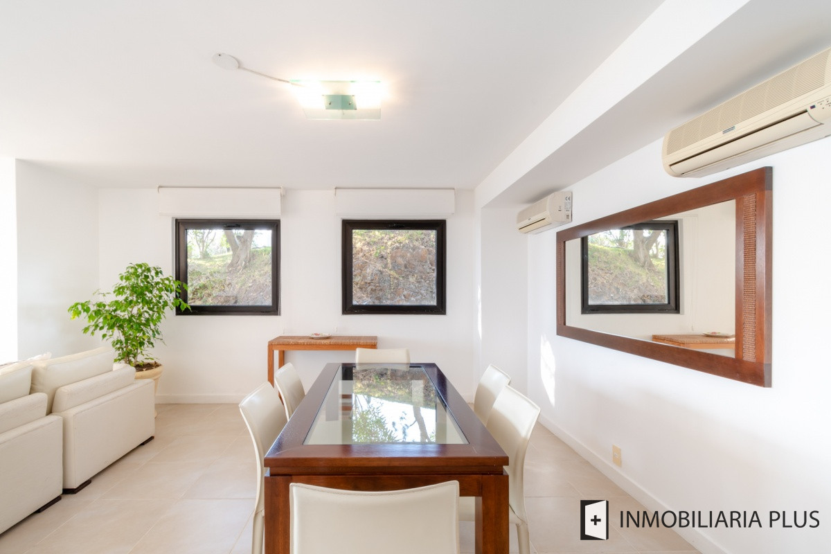 Apartamento ID.1053 - Venta de apartamento de 100 m2 frente al mar con vistas panorámicas en Punta Ballena