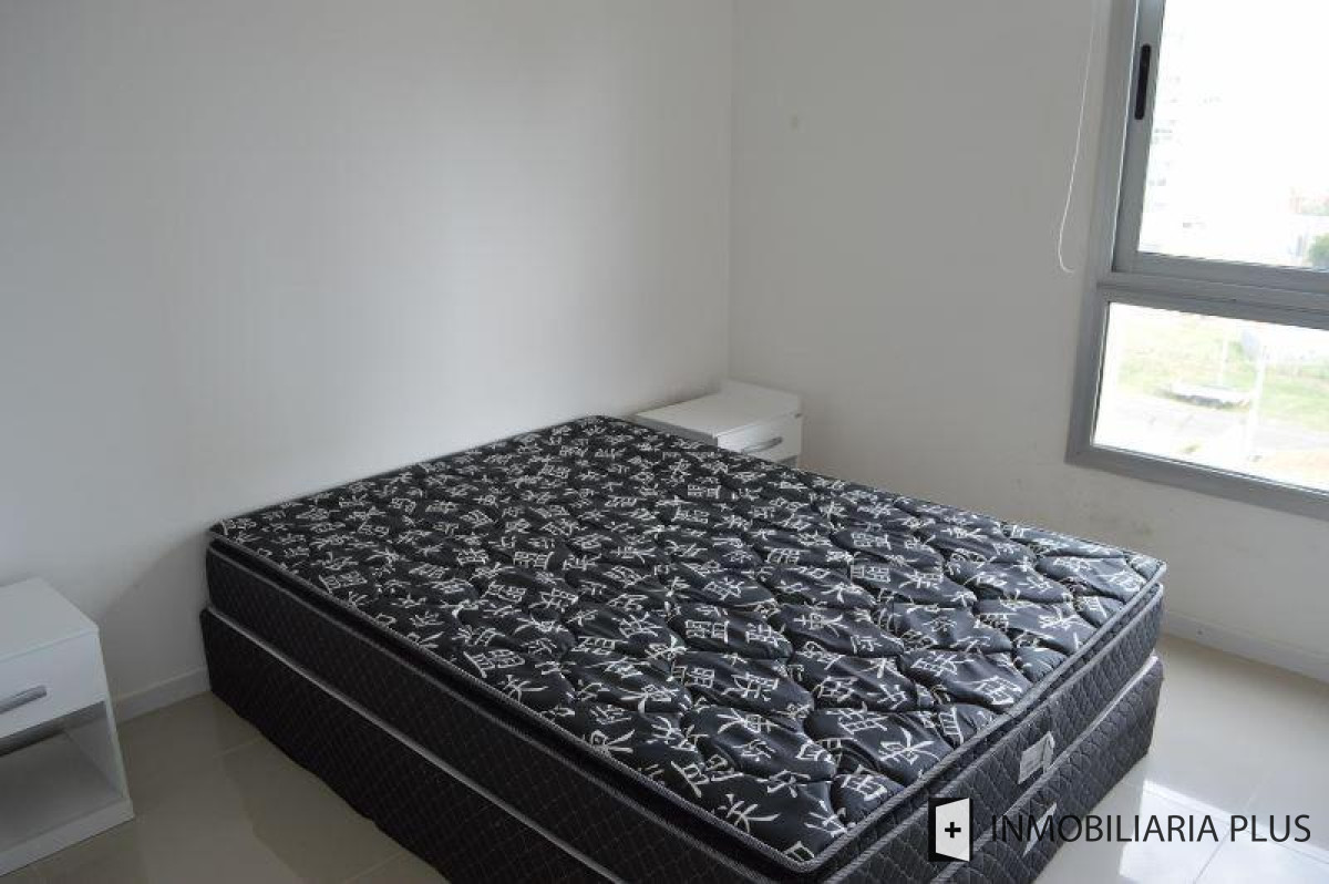 Apartamento ID.823 - Venta de Apartamento de 2 Dormitorios en Aidy Grill, Punta del Este C823