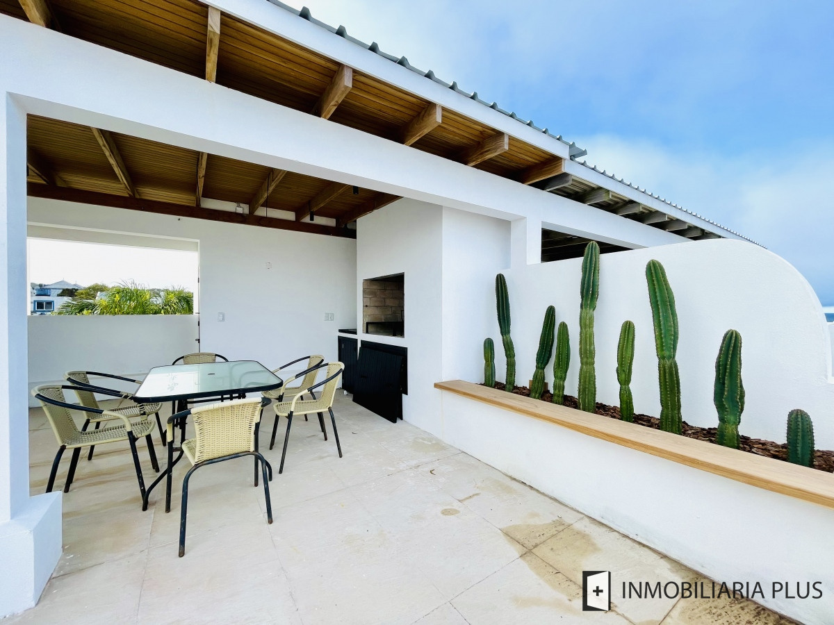 Apartamento ID.729 - Alquiler temporario de penthouse de tres dormitorios en Playa Montoya, La Barra C729B