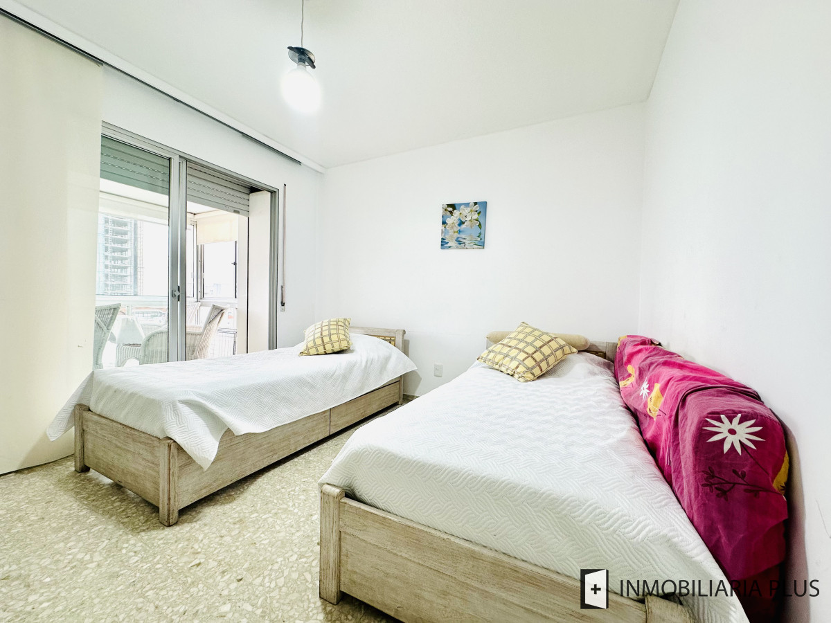 Apartamento ID.1666 - Venta de apartamento en Península de Punta del este con 3 dormitorios y 2 baños reciclado 