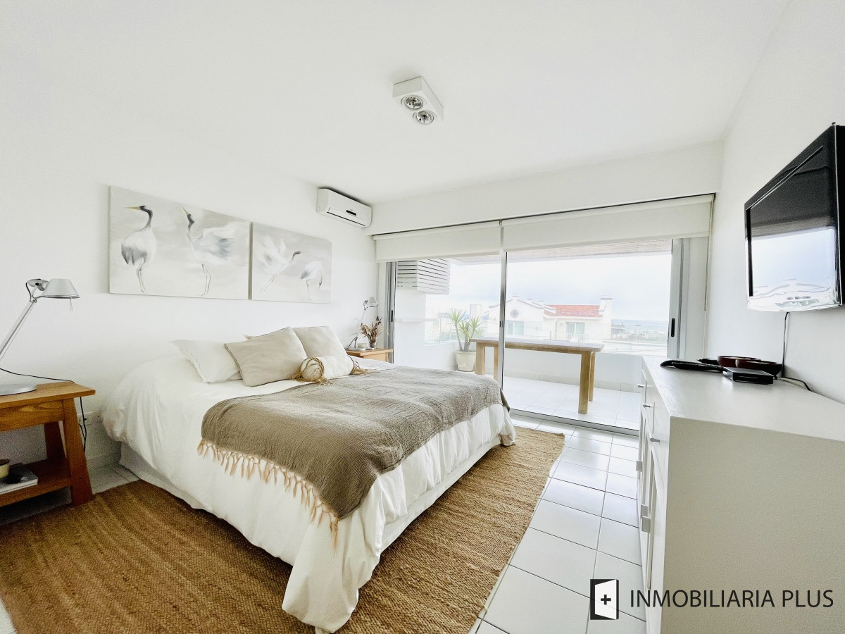 Apartamento ID.729 - Alquiler temporario de penthouse de tres dormitorios en Playa Montoya, La Barra C729B