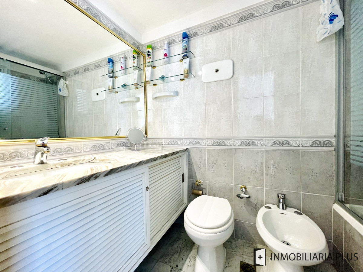 Apartamento ID.338 - Venta de Apartamento de 100 m2 con 3 Dormitorios en Península de Punta del Este C887