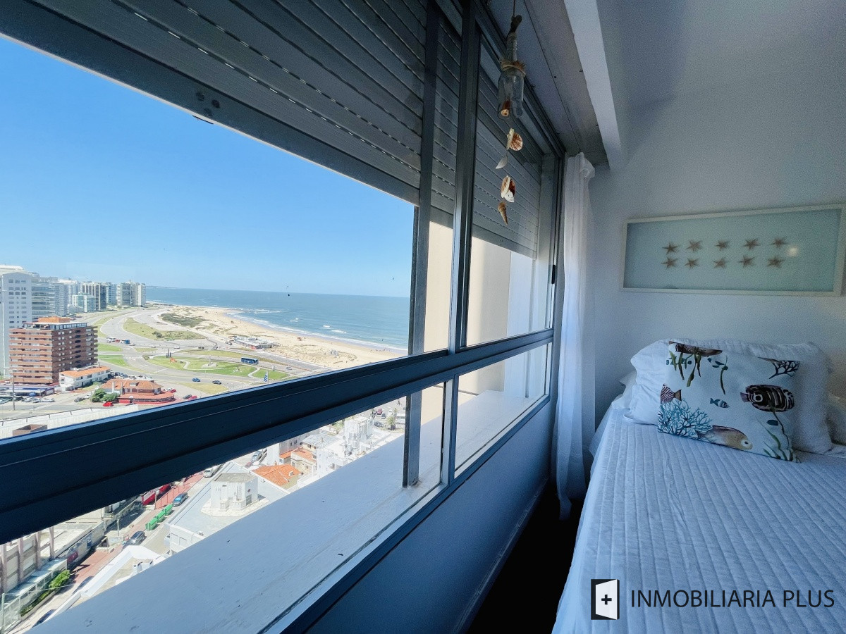 Apartamento ID.1000 - Alquiler departamento piso alto de 3 dormitorios en la Península de Punta del Este