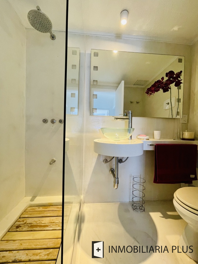 Apartamento ID.1000 - Alquiler departamento piso alto de 3 dormitorios en la Península de Punta del Este