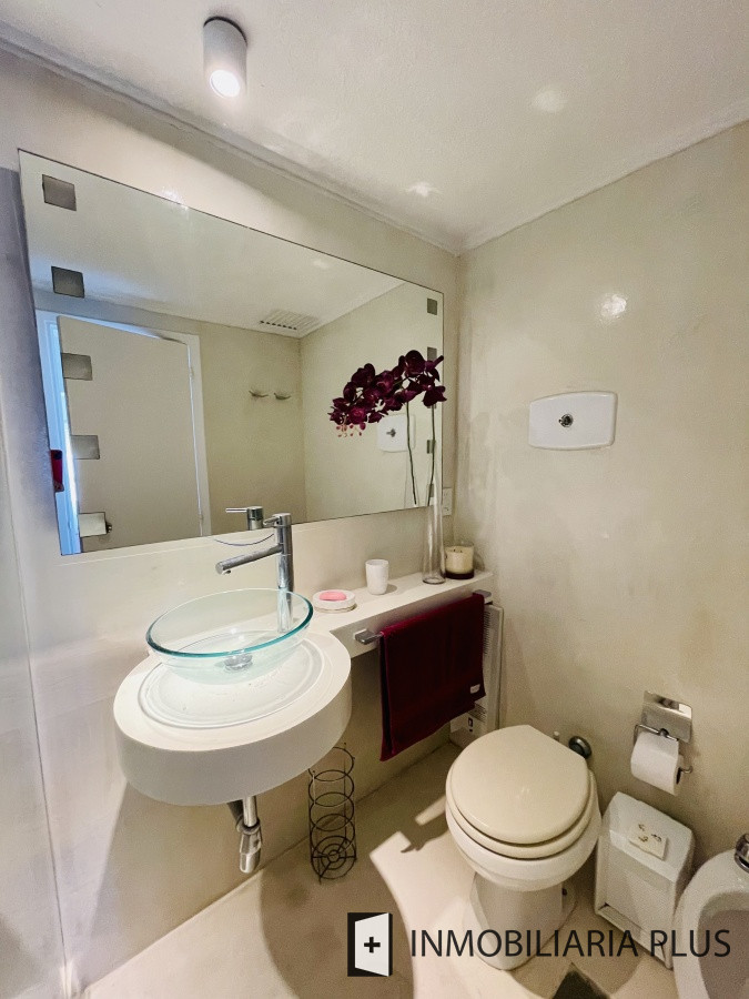 Apartamento ID.1000 - Alquiler departamento piso alto de 3 dormitorios en la Península de Punta del Este