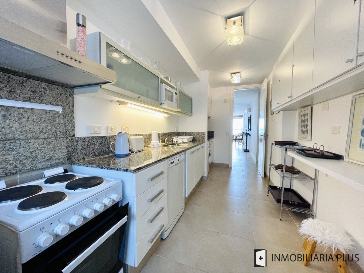 Apartamento ID.1016 - Venta de apartamento en Punta Ballena con 2 dormitorios Piscinas Barbacoa Club House Parrillero y más