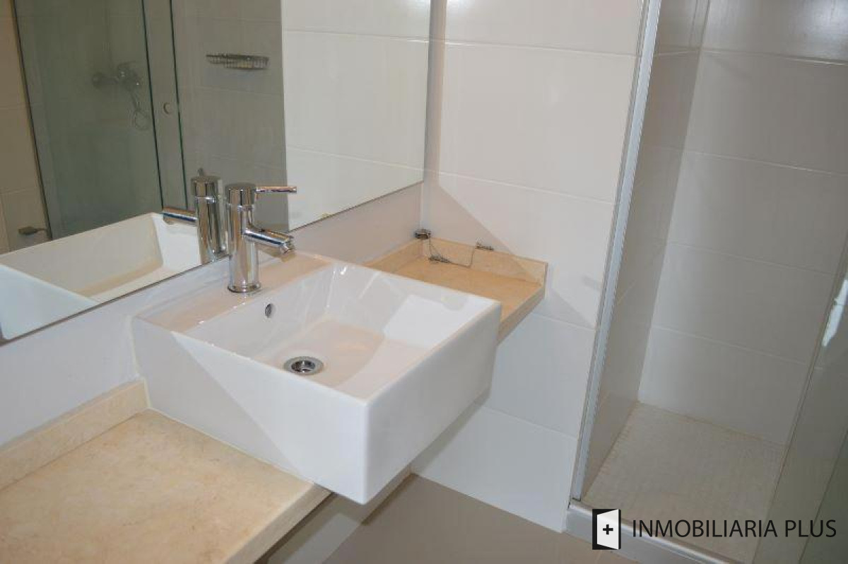 Apartamento ID.823 - Venta de Apartamento de 2 Dormitorios en Aidy Grill, Punta del Este C823