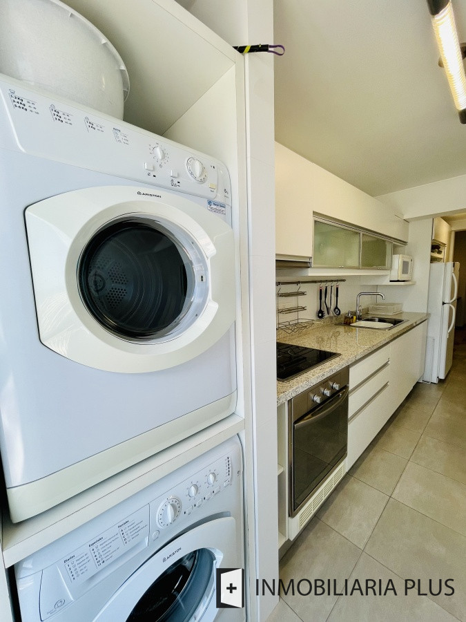 Apartamento ID.338 - Venta de Apartamento de 100 m2 con 3 Dormitorios en Península de Punta del Este C887
