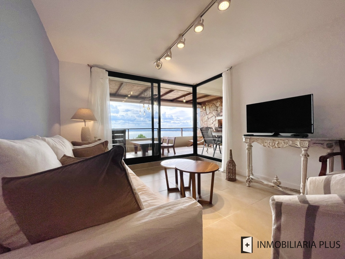 Apartamento ID.1016 - Venta de apartamento en Punta Ballena con 2 dormitorios Piscinas Barbacoa Club House Parrillero y más