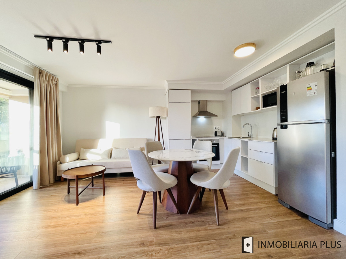 Apartamento ID.1581 - Alquiler de Apartamento en Punta del Este de 1 Dormitorio en Alquiler Anual sobre Roosevelt