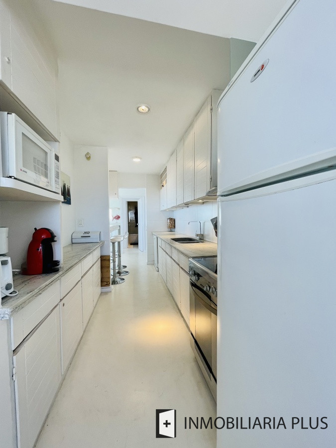 Apartamento ID.1000 - Alquiler departamento piso alto de 3 dormitorios en la Península de Punta del Este