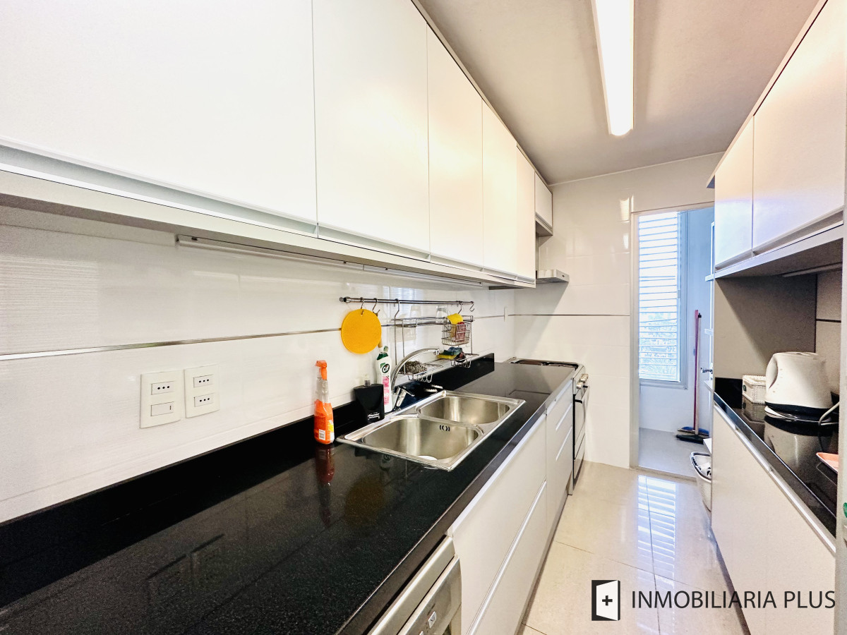 Apartamento ID.1666 - Venta de apartamento en Península de Punta del este con 3 dormitorios y 2 baños reciclado 