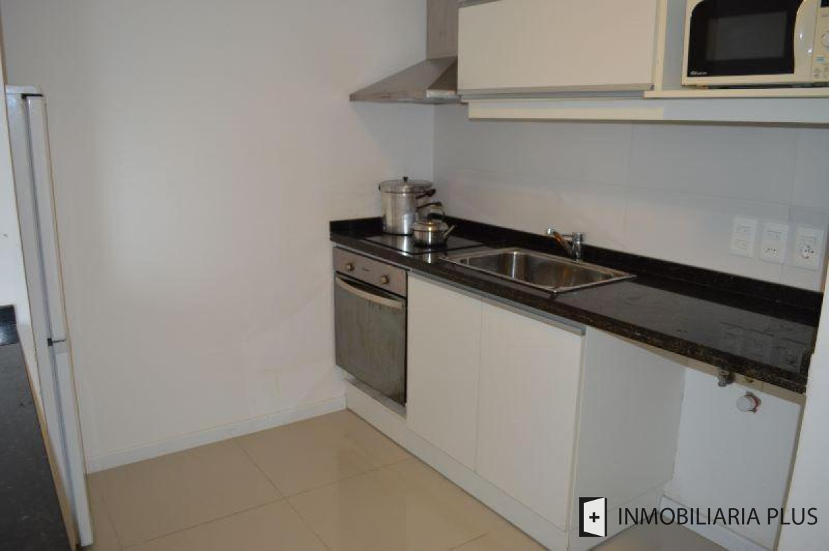 Apartamento ID.823 - Venta de Apartamento de 2 Dormitorios en Aidy Grill, Punta del Este C823