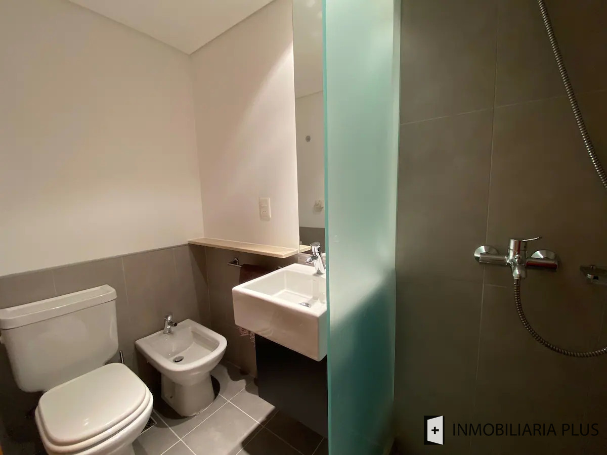 Apartamento ID.1011 - Alquiler de Apartamento de 115 m2 con 3 Dormitorios Frente al Mar en la Península de Punta del Este