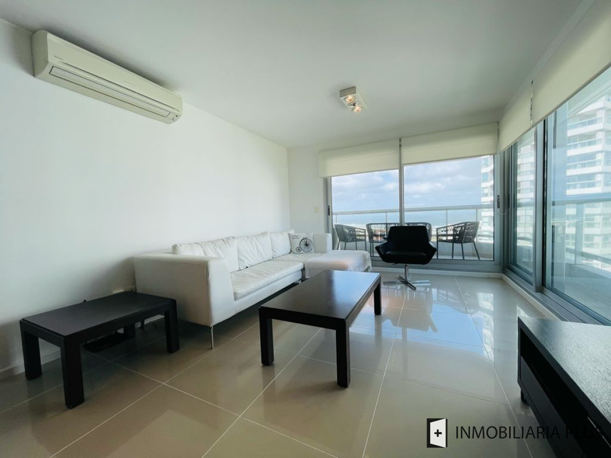 Apartamento ID.883 - Alquiler y Venta de apartamento en torre de playa Brava con 2 dormitorios 