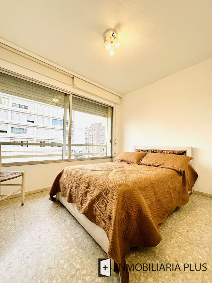 Apartamento ID.1666 - Venta de apartamento en Península de Punta del este con 3 dormitorios y 2 baños reciclado 