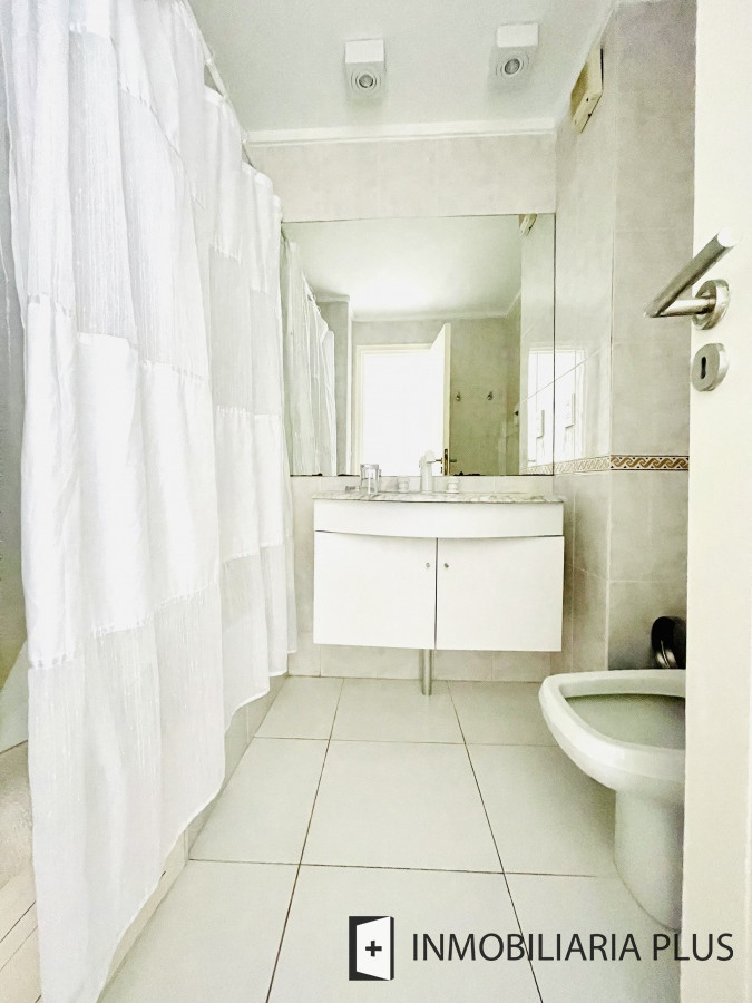 Apartamento ID.729 - Alquiler temporario de penthouse de tres dormitorios en Playa Montoya, La Barra C729B