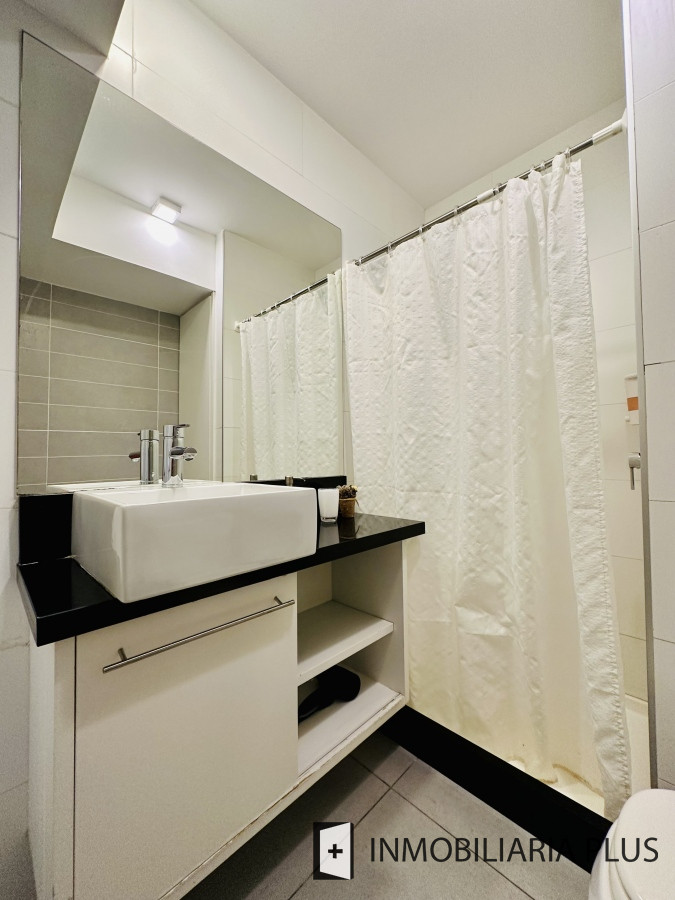Apartamento ID.647 - Venta de Moderno Monoambiente con Vista al Mar en Venta, Península de Punta del Este C998